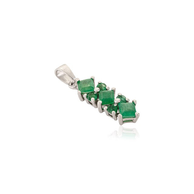 Minimalism Classic Sqaure & Round Cut Emerald in Prong Set Silver Tiny Pendant For Sale - Image 3 of 13