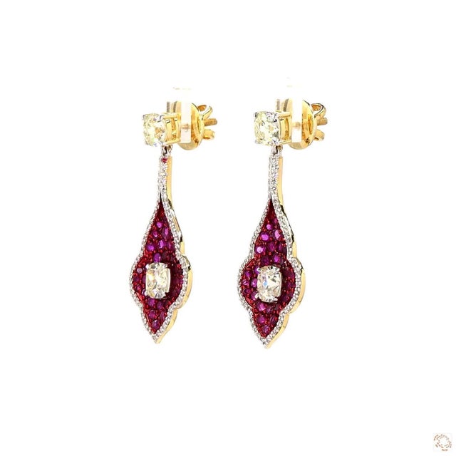 Modern 2.87 Carat Cushion Cut Diamond Ruby Gold Earrings, Pair For Sale - Image 3 of 9