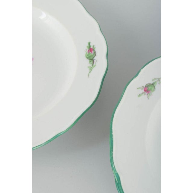 Porcelain Plates with Pink Roses and Green Rim from Meissen, 1930s, Set of 4 For Sale - Image 3 of 5