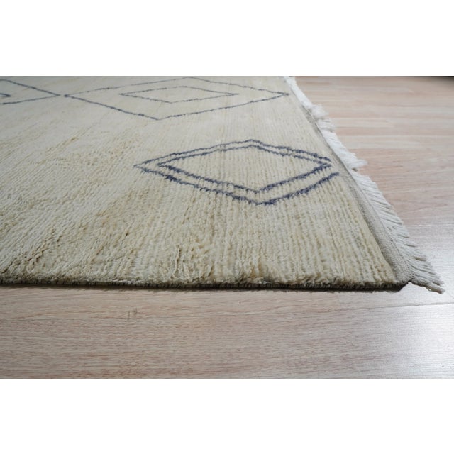 Mid-Century Modern 8x10 Ophelia Moroccan Ivory Geometric Modern Hand Knotted Wool Carpet Rug For Sale - Image 3 of 11