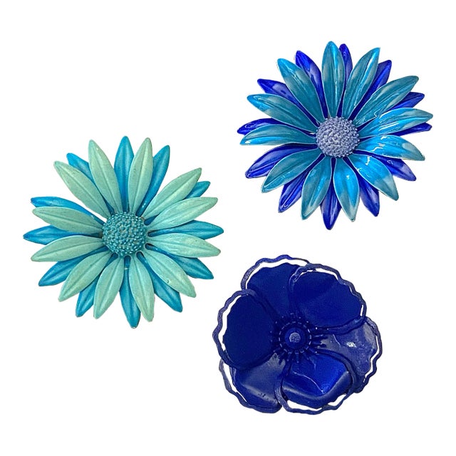 1960s Vintage Enamel Flower Pins in Shades of Blue - 3 Pieces For Sale