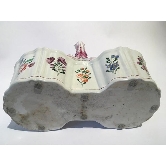 Porcelain Cruet with Floral Decor by Richard Ginori, Italy, 18th Century For Sale - Image 9 of 18