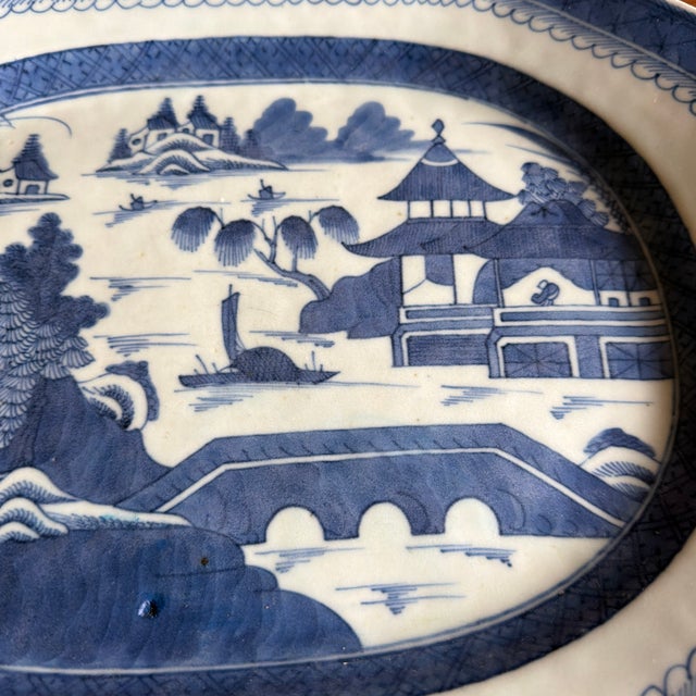 A Fine Antique Chinese Export Porcelain Canton Platter, Circa 1830’s For Sale - Image 11 of 12