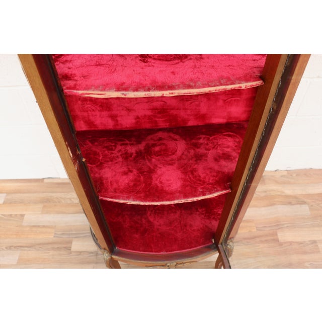 19th Century French Louis XV Vitrine Curio Cabinet With Marble Top & Ormolu For Sale - Image 12 of 18