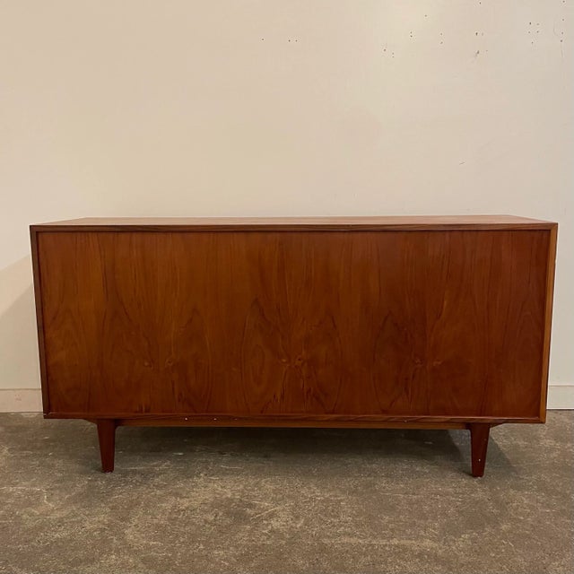 Ib Kofod-Larsen 8 Drawer Dresser For Sale - Image 11 of 13