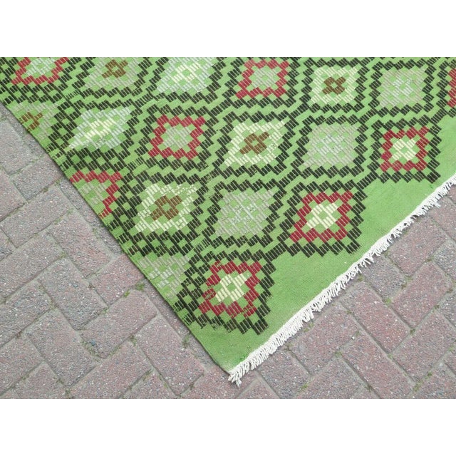 Green Kilim Boho Area Vintage Kilim Anatolian Rug - 71"x111" For Sale - Image 9 of 12