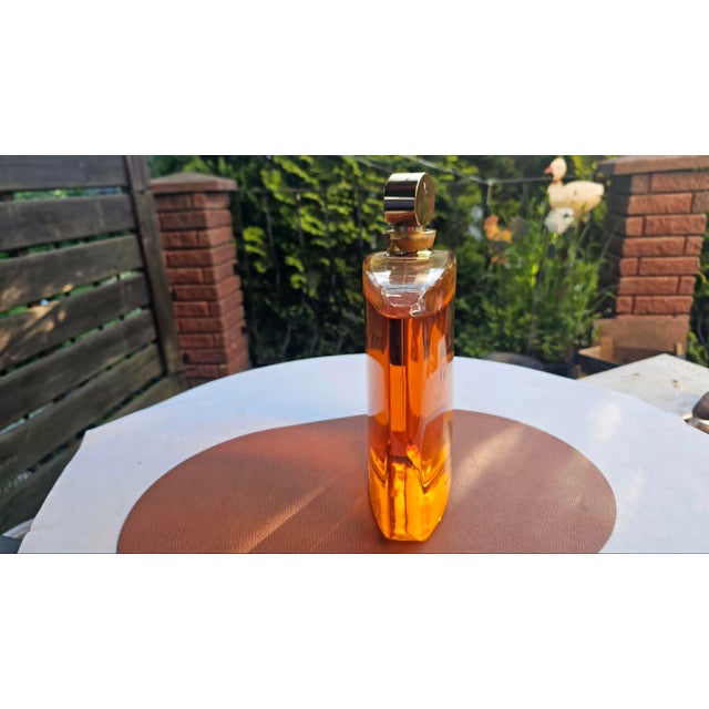 1992 Gio Display Bottle by Giorgio Armani, 1990s For Sale - Image 3 of 8