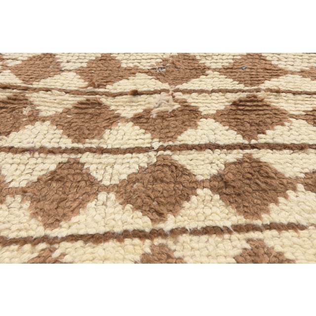 Late 20th Century Vintage Azilal Moroccan Rug, 03'03 X 07'04 For Sale - Image 5 of 10