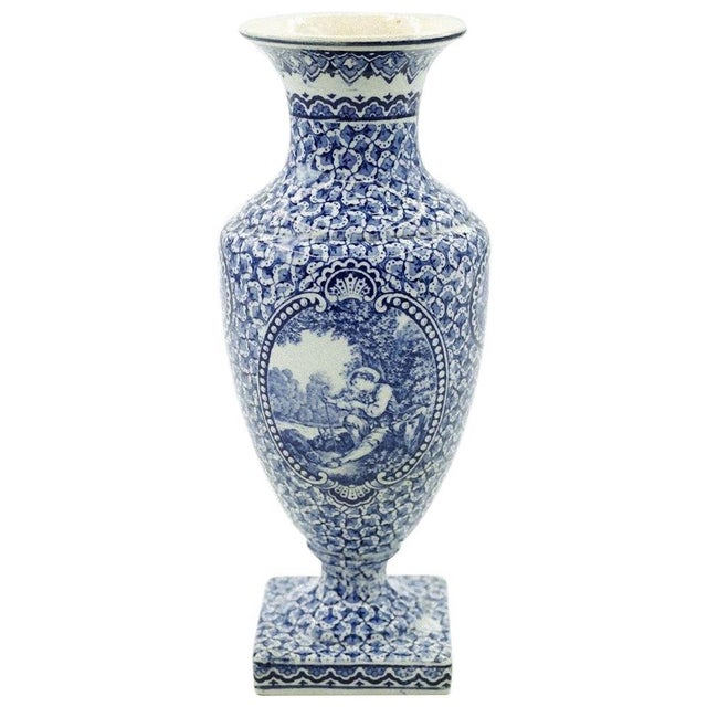 Mehlem Square Base Porcelain Vase by Franz Anton, 20th Century For Sale - Image 6 of 6