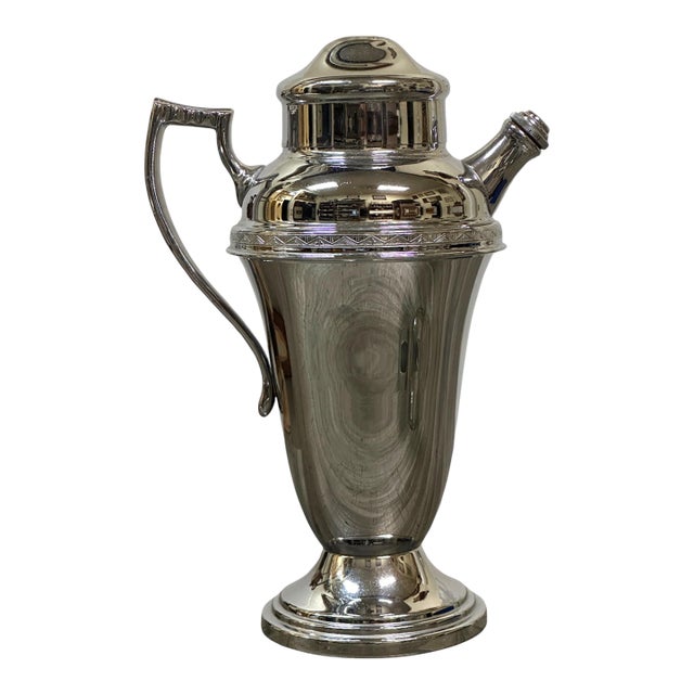 Farberware Art Deco Chrome Martini/Cocktail Shaker , Ca 1935 For Sale