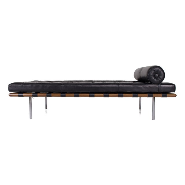 Vintage Barcelona Daybed in Black Leather by Mies Van Der Rohe for Knoll, 2000s For Sale