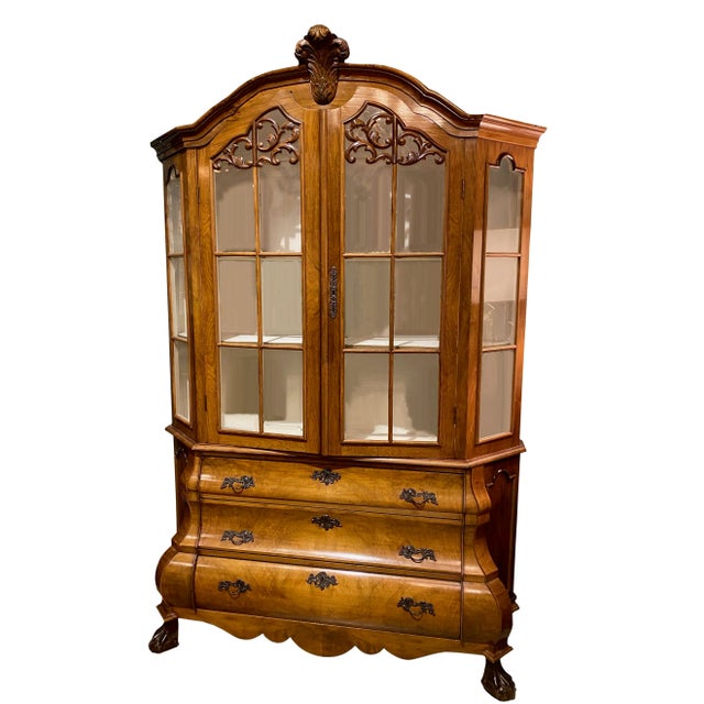 Dutch Walnut Bombe Breakfront For Sale In Dallas - Image 6 of 6