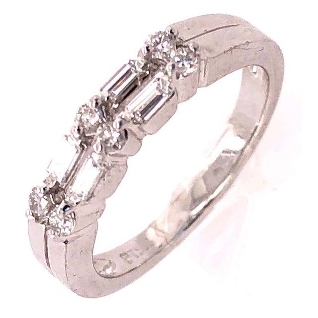 14 Karat White Gold Diamond Wedding Bridal Anniversary Band Ring 0.50 TDW, Size 6.75 For Sale - Image 9 of 9