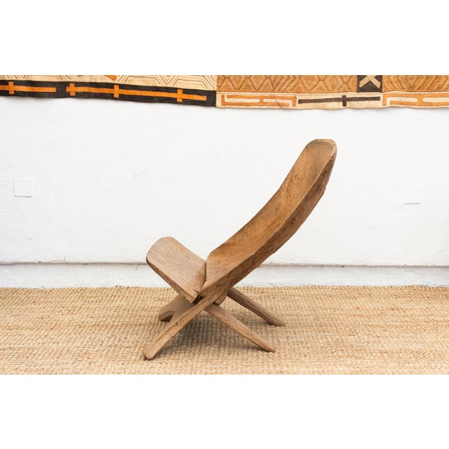 1950s Oversize Sun-Bleached African Ceremonial Chair For Sale - Image 5 of 8
