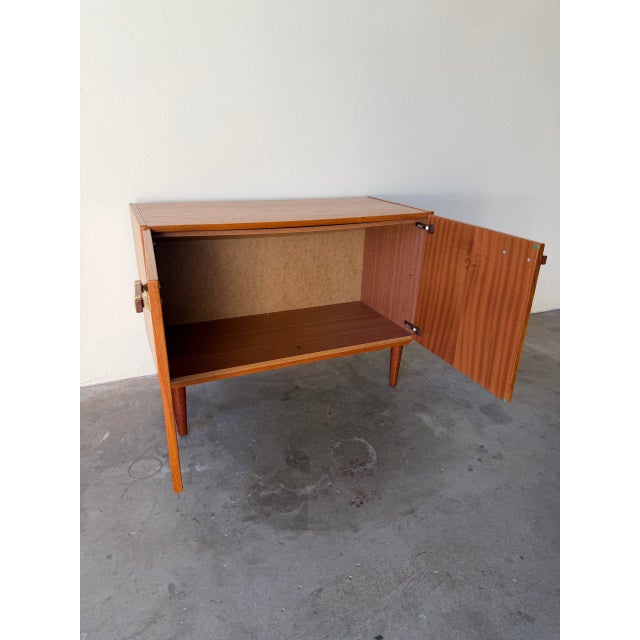 Mid-Century Modern Vintage Danish Teak Cabinet /Credenza – Mid-Century Modern Storage Console, 1960s For Sale - Image 3 of 7