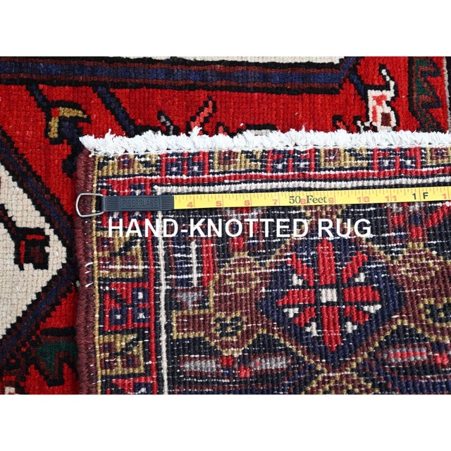 1960 8'4"x10'7" Penn Red Hand Knotted Clean With Centre Flower Element Oriental Rug For Sale - Image 4 of 12