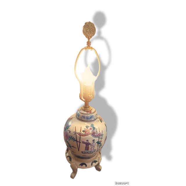Vintage Chinoiserie Famille Rose Porcelain Ginger Jar Table Lamp - Model 0253 For Sale - Image 4 of 4