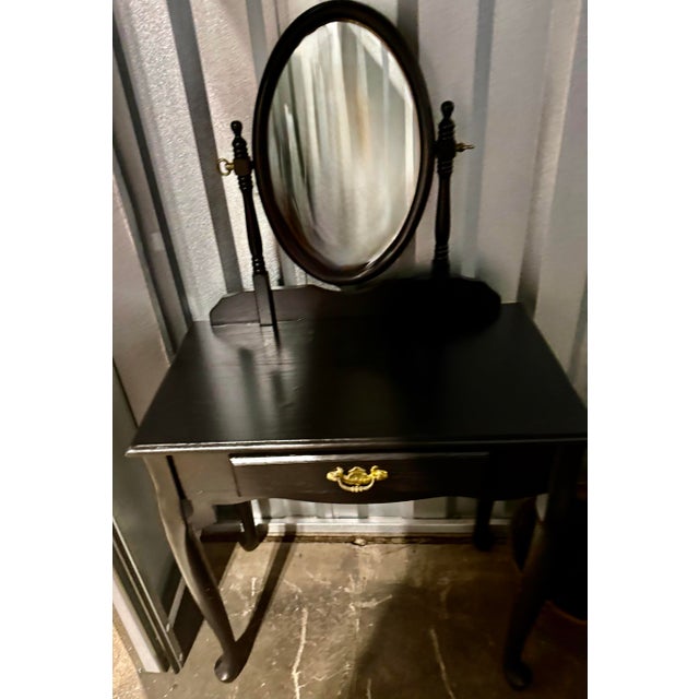 Mid 20th Century Queen Anne Style Vanity Set For Sale - Image 10 of 10