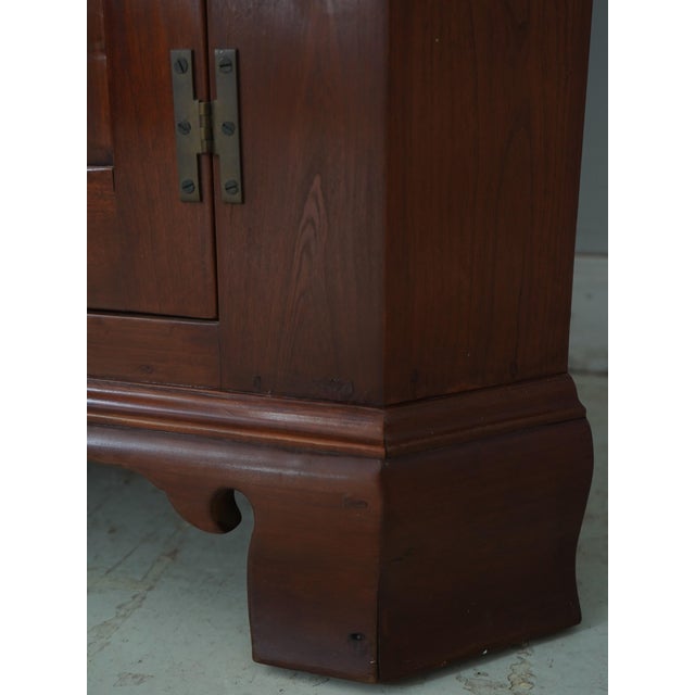 Antique American Cherry Country Chippendale Corner Cabinet For Sale - Image 14 of 17