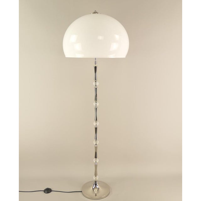 Silver Mid-Century Italian Floor Lamp in Glass and Chrome, 1960s For Sale - Image 8 of 10