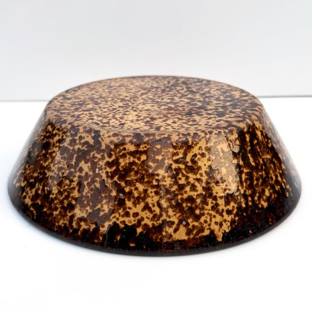 Large Antique Spongeware Serving Bowl – Rockingham Glaze Yellowware Pottery, Primitive Farmhouse Folk Art For Sale In Buffalo - Image 6 of 7