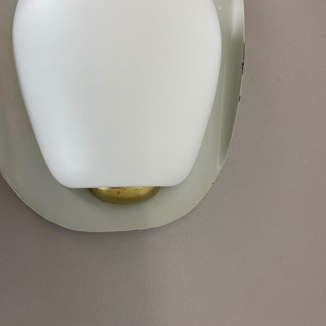 1950s Shell Wall Light by Wilhelm Wagenfeld for Peill & Putzler, Germany, 1950s For Sale - Image 5 of 18