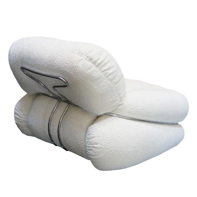 Mid-Century Modern 1970s Pair of Italian Mid-Century Lounge Chairs Attributed to Adriano Piazzesi With Bouclé Upholstery For Sale - Image 3 of 4