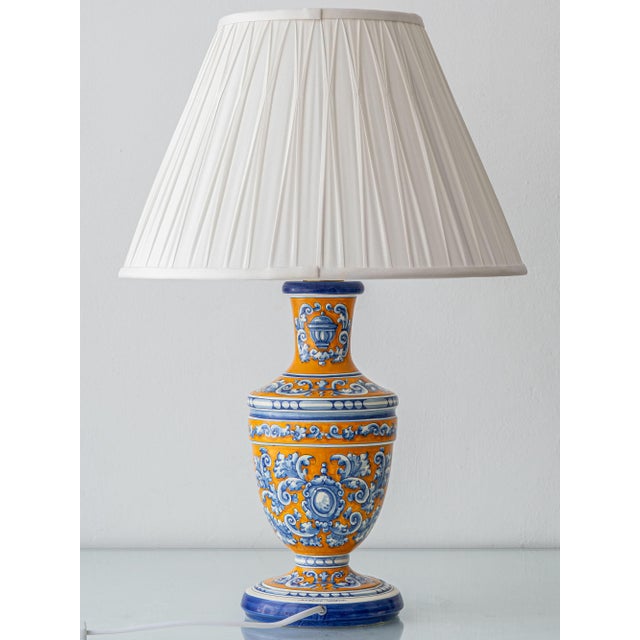 Metal Vintage Talavera Pottery Table Lamp in Spanish Majolica with New Silk Lampshade For Sale - Image 7 of 15