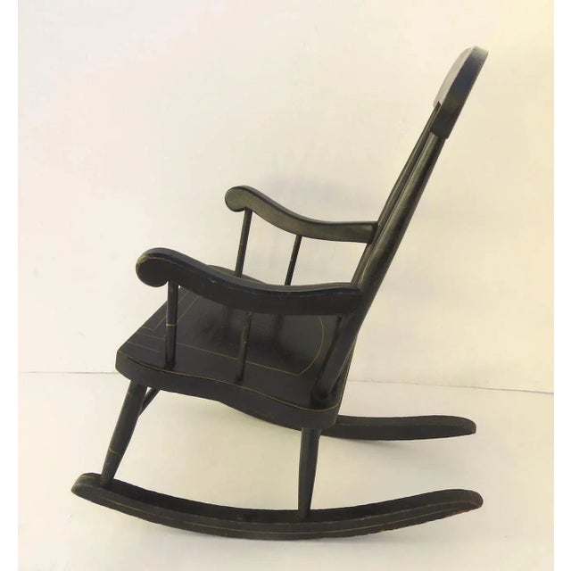 1900 - 1909 1900's American Painted Boston Child's Rocking Chair For Sale - Image 5 of 8