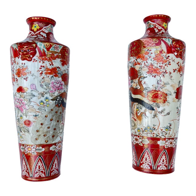 1900s Japanese Kutani Vases From the Meiji Period, Pair For Sale