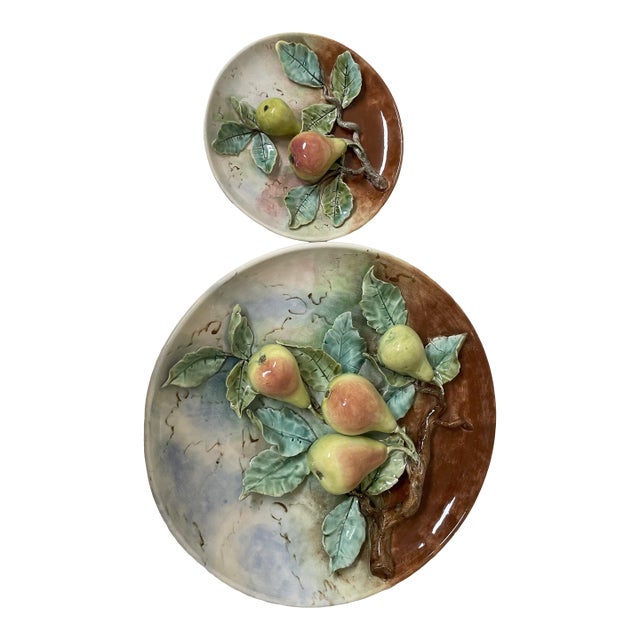 Late 19th Century French Majolica Delonge Trompe l'Oeil Circular Pear Dishes, One Small, One Large For Sale