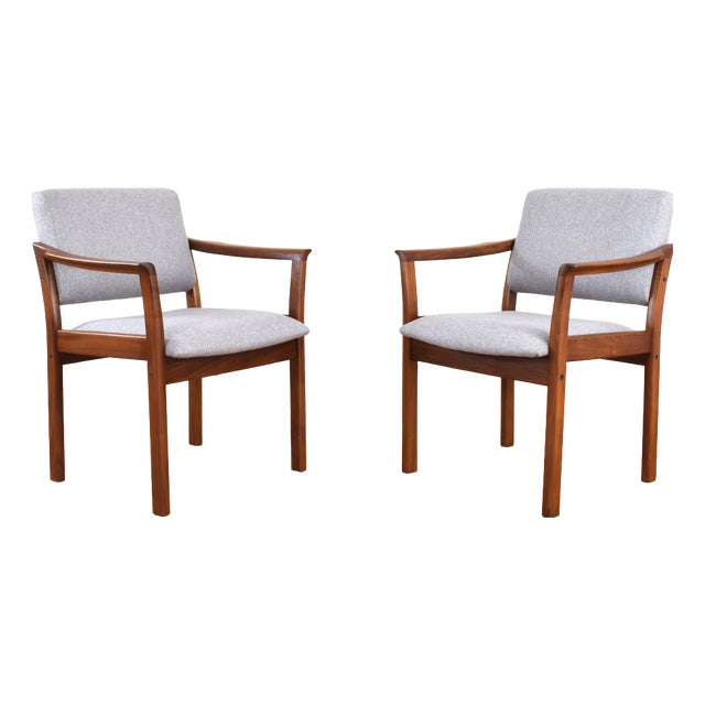 Mid-Century Modern Danish Chairs, 1970s, Set of 2 For Sale