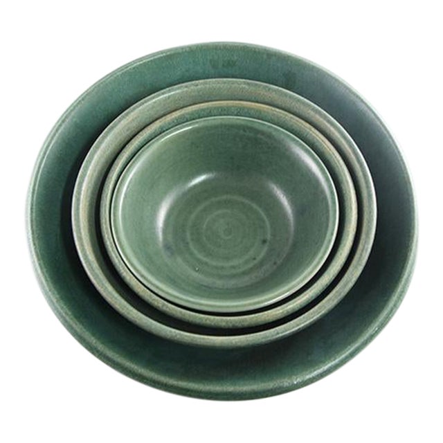 Green Earthenware Mixing Bowls- Set of 4 For Sale