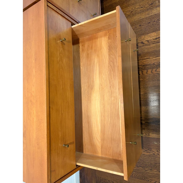 1950s Pair of Paul McCobb Planner Group 3 Drawer Dressers, Attributed For Sale - Image 11 of 18