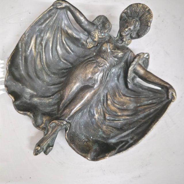 Metal Early 20th Century Art Nouveau Style Bronze Figural Vide-Poche Trinket Dish For Sale - Image 7 of 10