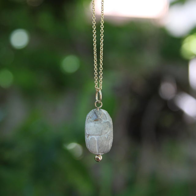 Gray 1920s Egyptian Revival Gray Stone Scarab Pendant With 14k Gold Mount For Sale - Image 8 of 8