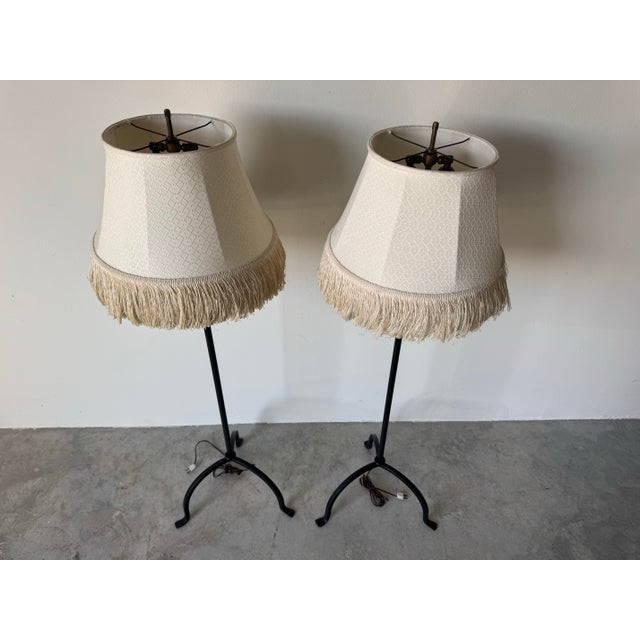 1980s Vintage Metal Tripod Floor Lamps With Double Socket & Brass Pull Chains – A Pair For Sale - Image 12 of 12