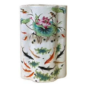 Chinese Off White Porcelain Koi Fishes Flower Shape Vase