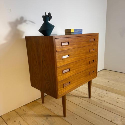 Mid-Century Scandinavian Teak Chest of 4 Drawers For Sale - Image 3 of 10