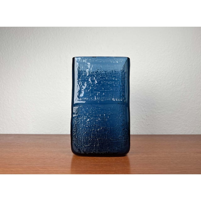 Mid-Century Modern Swedish Blue Glass Vase by Christer Sjögren for Lindshammar Glasbruk, 1960s For Sale - Image 5 of 18