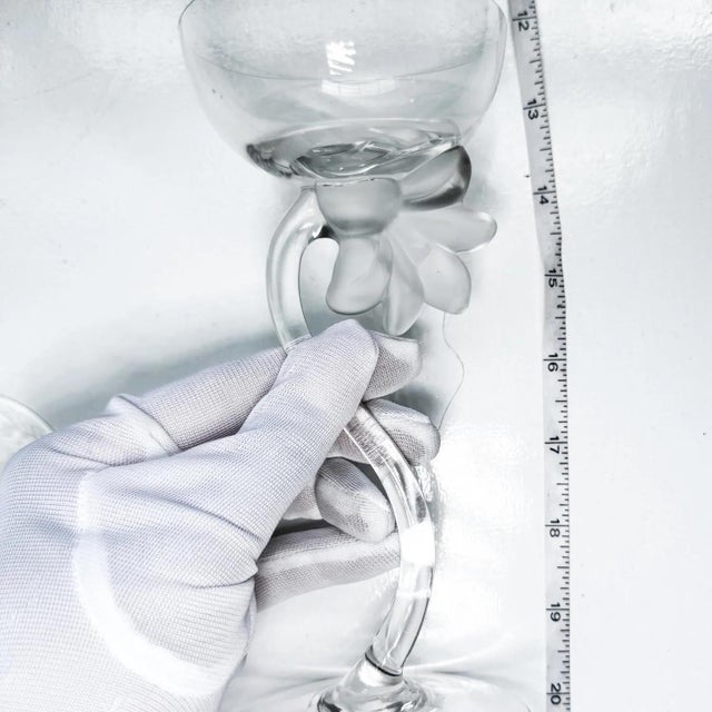 1990s Vintage Spiegelau Crystal Coupes (Set of 4): Frosted Floral, Twisted Stem For Sale - Image 5 of 6