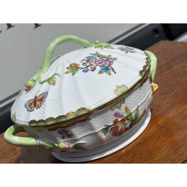 Herend Queen Victoria Porcelain Tureen For Sale - Image 3 of 9
