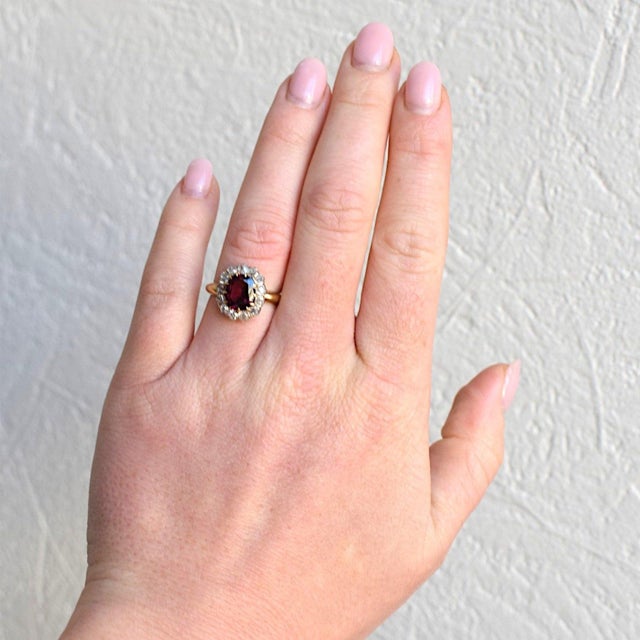 Red Antique Belle Époque Ring 18k Gold - 2.5ct Rubellite Garnet & 1ct Old Cut, Size 6.5 For Sale - Image 8 of 9