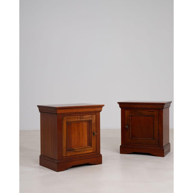 Mid 20th Century 20th Century France Rich Mahogany Pair Of Mahogany Bedside Cabinets For Sale - Image 5 of 11