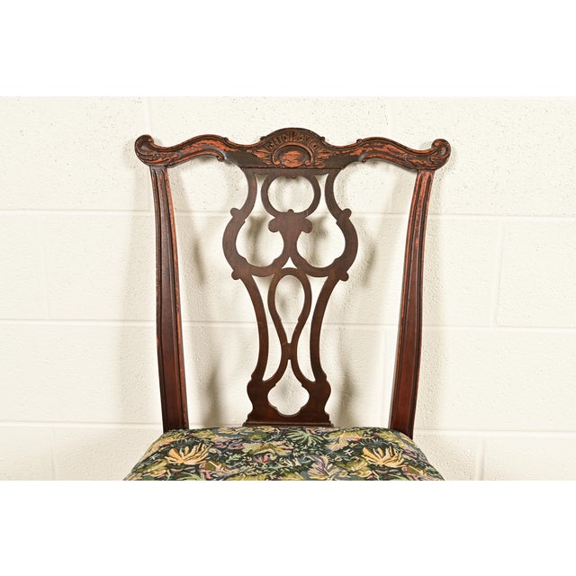 Romweber Antique Chippendale Carved Mahogany Dining Chairs, Set of Four For Sale In South Bend - Image 6 of 13