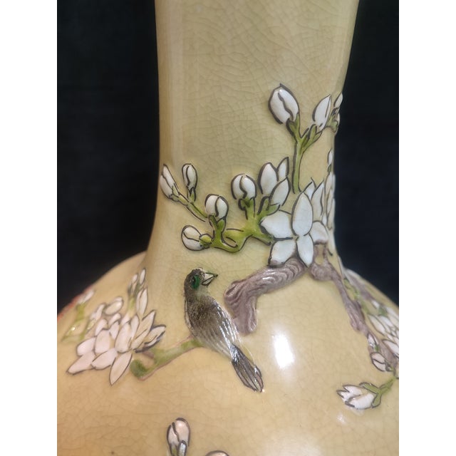 Chinese Ceramic Vase Qing Dynasty Qianlong Marked Yellow Ground Famille Rose Porcelain Tianqiu Vase Hand Carved Peacocks Pattern For Sale In Seattle - Image 6 of 10