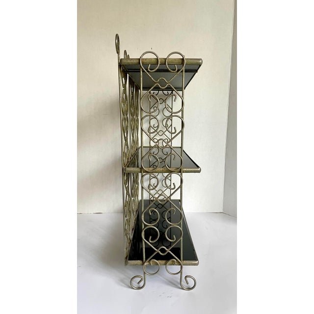 Mid-Century Hollywood Regency Silver-Tone Metal Tabletop Étagère With Black Glass Shelves For Sale In Los Angeles - Image 6 of 12