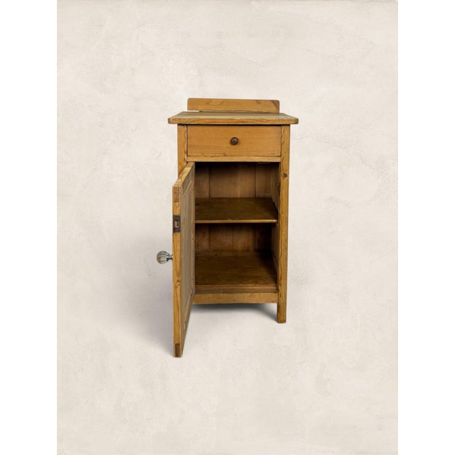 Antique English Pine Pot cupboard Before indoor plumbing, this pine pot cupboard earned its place in every British...