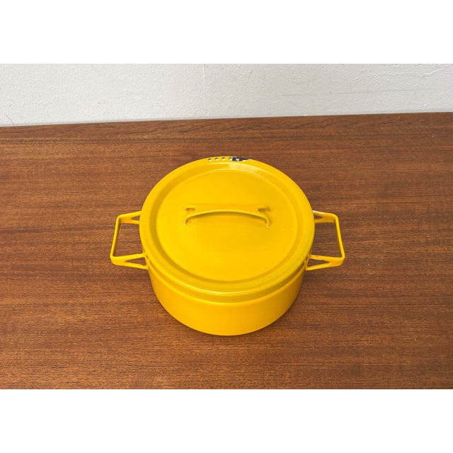 Mid-Century Modern Yellow Minimalist Enamel Pot by Seppo Mallat for Finel, Finland, 1960s For Sale - Image 13 of 18