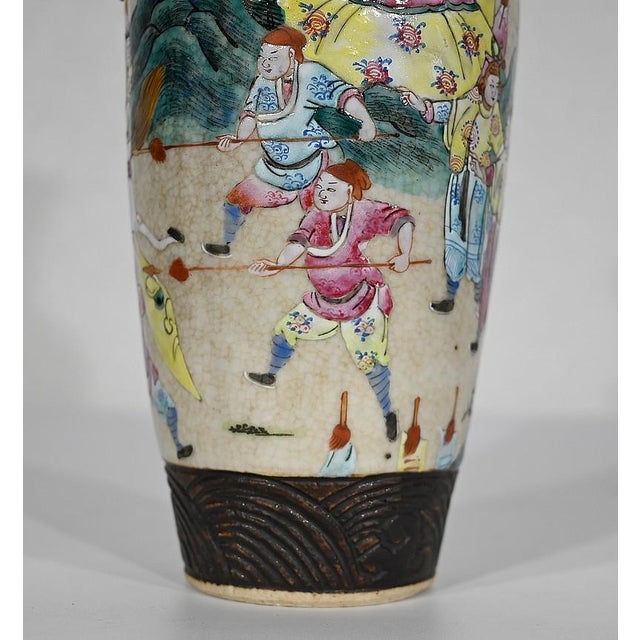Antique Chinese Vase in Porcelain from Nankin For Sale - Image 13 of 15